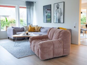 Artflex Strips 77 Armchair