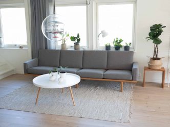 Hans J Wegner-soffa GE236/4