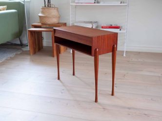 Hallmöbel i teak