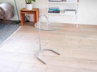 Sideboard glas och krom
