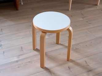 Alvar Aalto Pall E60
