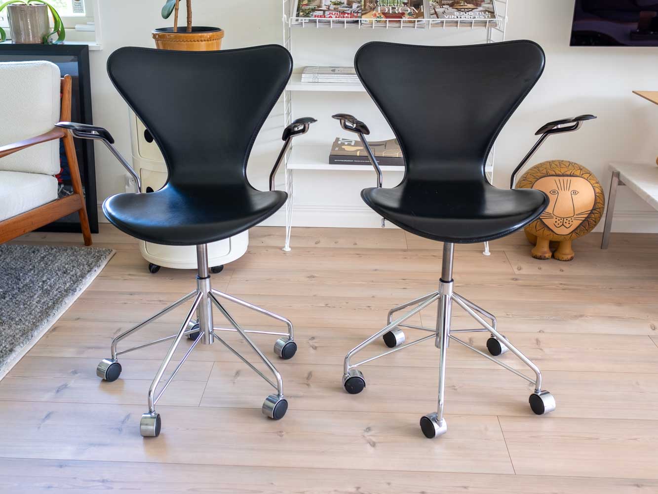 Fritz Hansen Sjuan Kontorsstol Helläder 2 Fritz Hansen Sjuan Kontorsstol Helläder - Bild 2