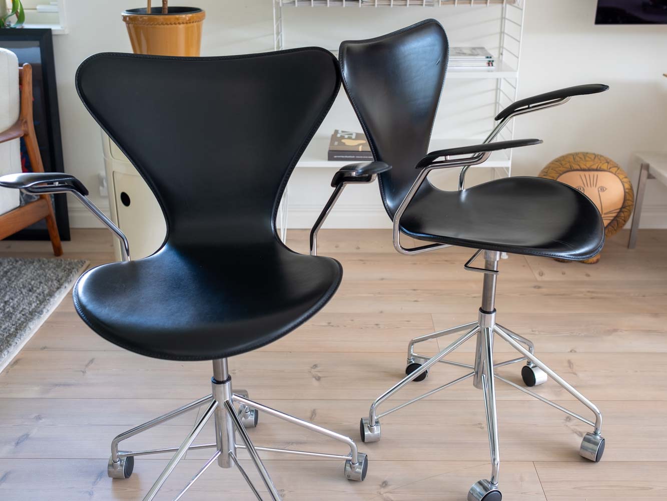 Fritz Hansen Sjuan Kontorsstol Helläder 3 Fritz Hansen Sjuan Kontorsstol Helläder - Bild 3