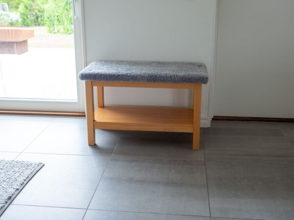 Sittbänk med fårskinn - Bild 5