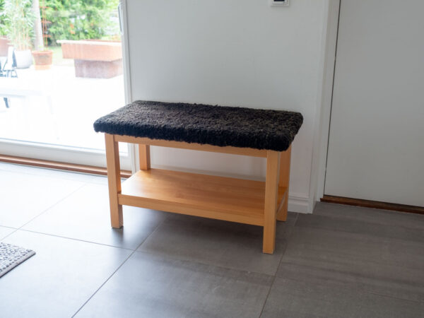 Sittbänk med fårskinn - Bild 8