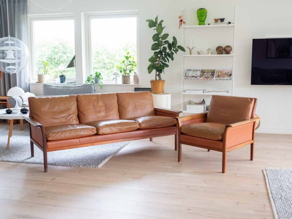 Reprobrukets startsida 1 Soffa och Fåtölj Fredrik Kayser 1960 tal