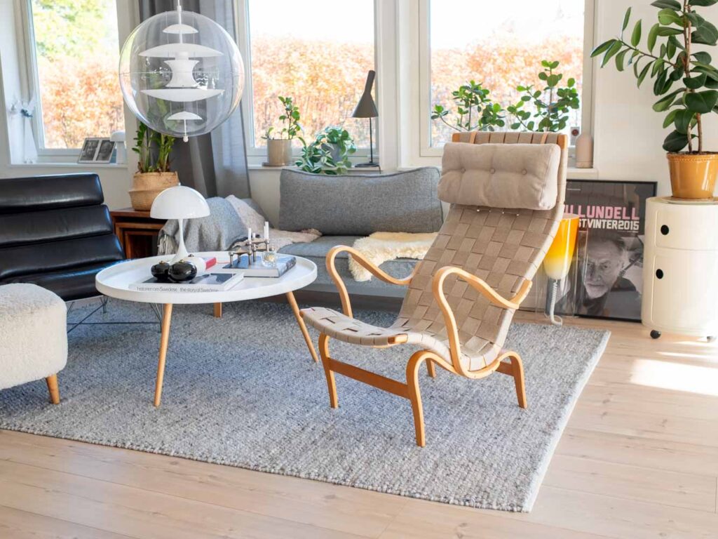 Pernilla 2 Bruno Mathsson Mi 477