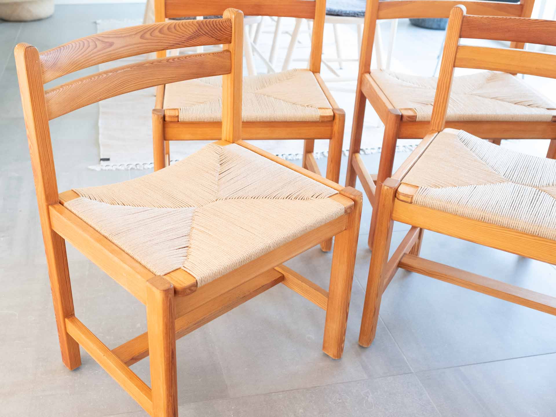 Nyflätade stolar Asserbo design BØRGE MOGENSEN — Reprobruket