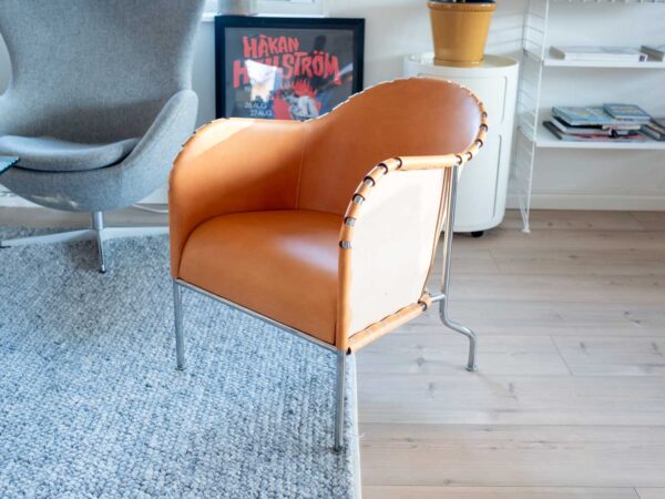 Fåtölj Bruno Design Mats Theselius — Reprobruket